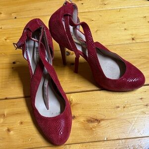 INC International Concepts Red Textured Heels